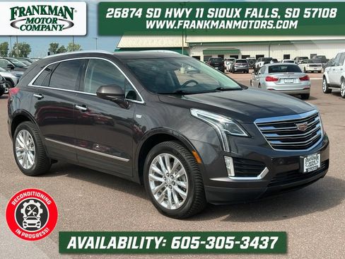 Used 2019 Cadillac XT5 Premium Luxury AWD/4WD image 1