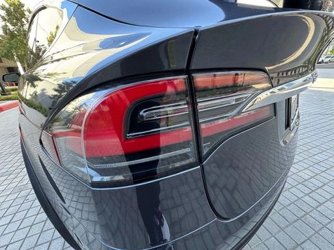 Used 2019 Tesla Model X 100D AWD/4WD image 38