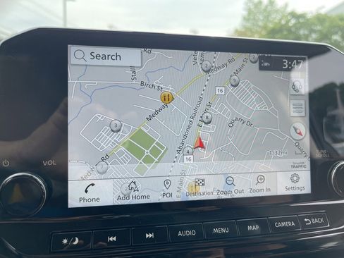 New 2025 Nissan Pathfinder Platinum image 16