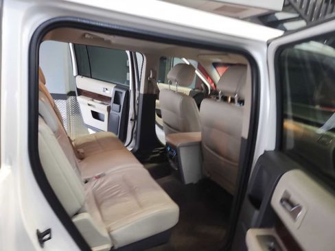 Used 2012 Dodge Grand Caravan SXT FWD image 10