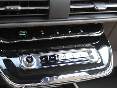 Used 2023 Lincoln Corsair Reserve w/ Equipment Group 201A FWD image 27