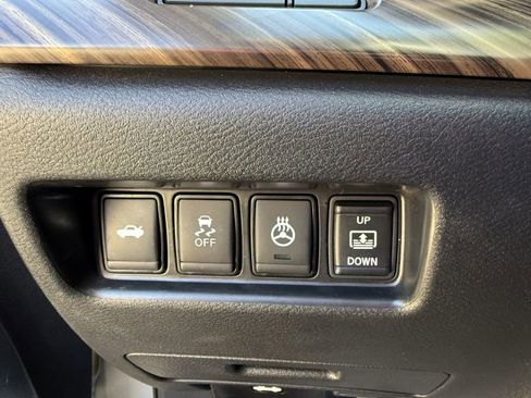 Used 2017 Nissan Maxima Platinum image 36