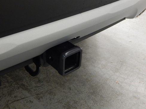 New 2025 Ford Escape SE w/ PHEV Premium Package image 7