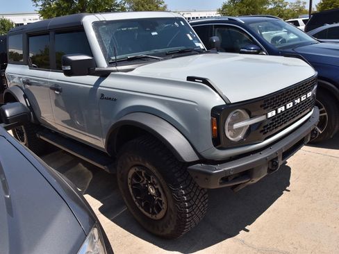 Used 2024 Ford Bronco Wildtrak AWD/4WD image 4