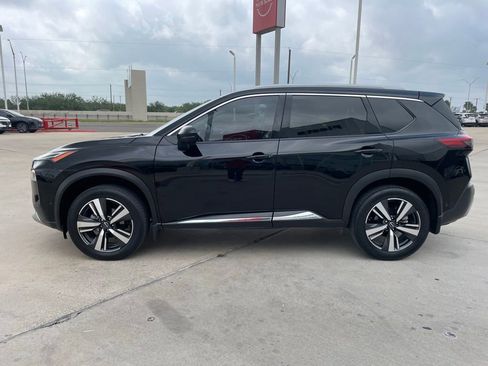 Certified 2023 Nissan Rogue Platinum FWD image 4