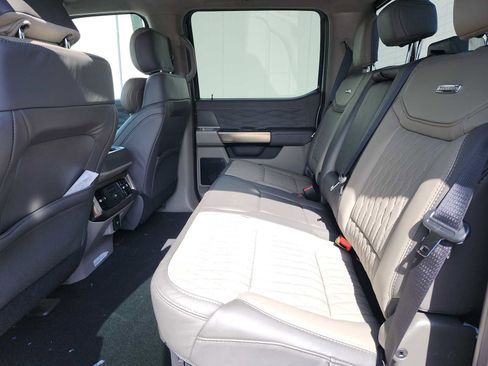 New 2026 Ford F450 Platinum w/ Platinum Plus Package image 15