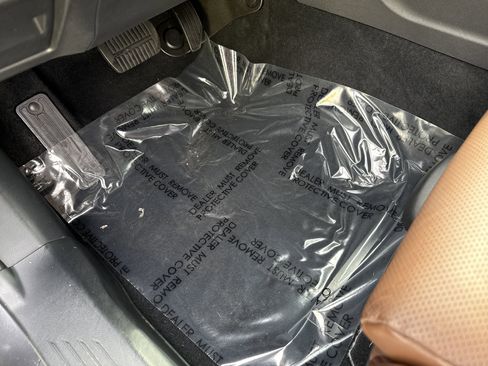 Used 2022 Subaru Outback Touring w/ Popular Package #2 image 17