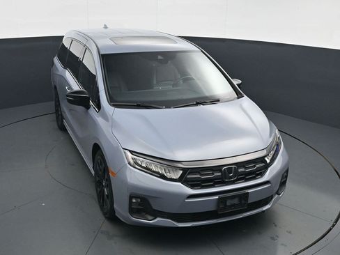 Used 2025 Honda Odyssey Sport-L image 16