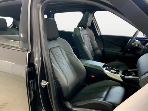 Certified 2025 BMW X3 xDrive30 AWD/4WD image 8