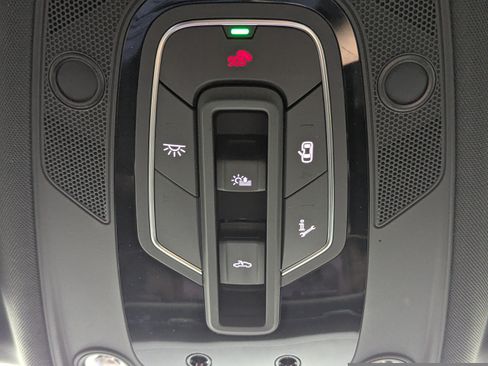 Certified 2023 Audi SQ7 Premium Plus w/ Executive Package AWD/4WD image 20
