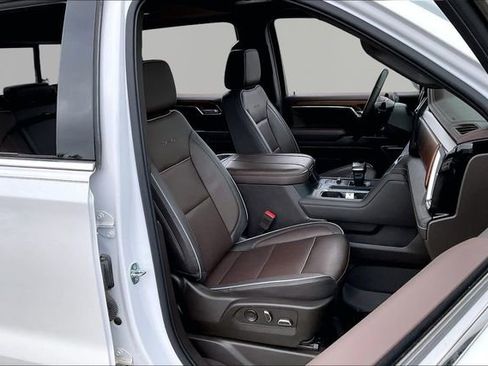 Used 2023 GMC Sierra 1500 Denali w/ Denali Reserve Package AWD/4WD image 20