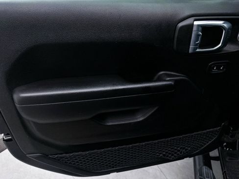 Used 2021 Jeep Gladiator Rubicon image 15