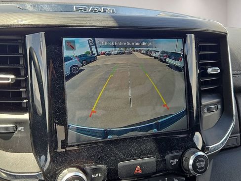 Used 2024 RAM 1500 Laramie AWD/4WD image 28