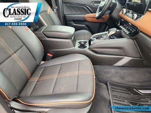 Used 2024 GMC Canyon AT4 w/ Technology Package image 28