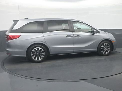 Certified 2024 Honda Odyssey EX-L image 8