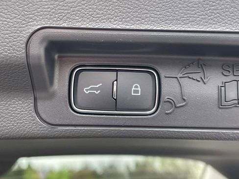 New 2026 Ford Explorer Platinum image 12