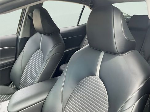 Used 2024 Toyota Camry SE w/ Convenience Package image 23