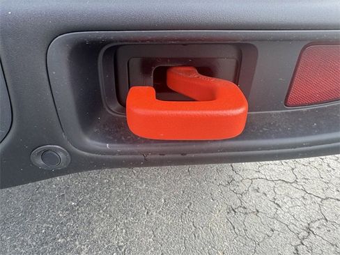 New 2025 Jeep Gladiator Mojave image 18