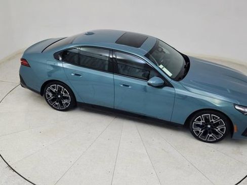 Used 2024 BMW 530i image 74