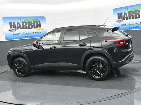 New 2026 Chevrolet Trax LT image 3