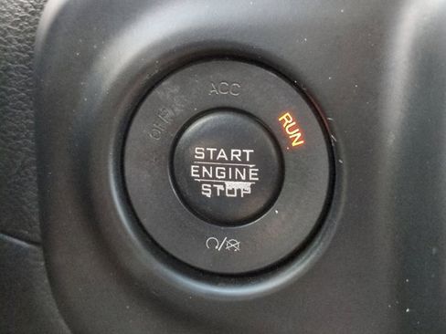 Used 2018 Jeep Wrangler Unlimited Rubicon w/ Cold Weather Group image 27