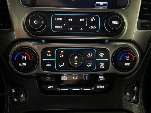 Used 2019 Chevrolet Tahoe Premier AWD/4WD image 38