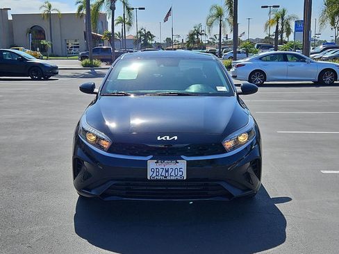 Used 2022 Kia Forte LXS image 2