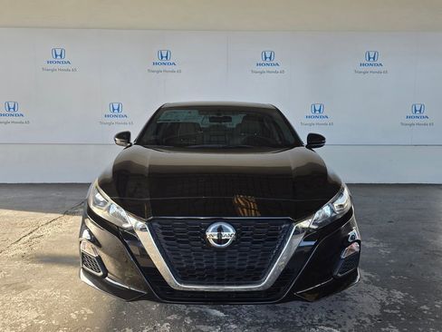 Used 2019 Nissan Altima 2.5 S FWD image 2