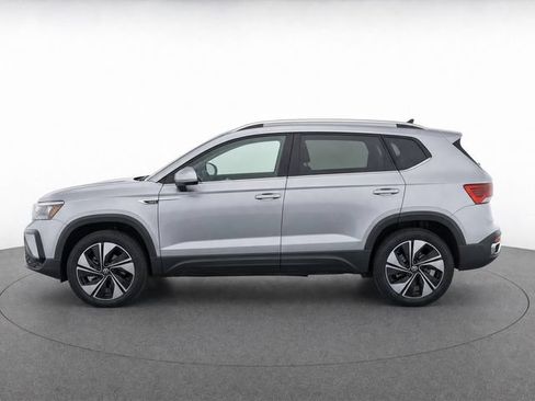Used 2023 Volkswagen Taos SE AWD/4WD image 6