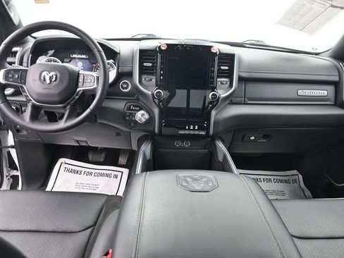 Used 2025 RAM 1500 Laramie AWD/4WD image 29