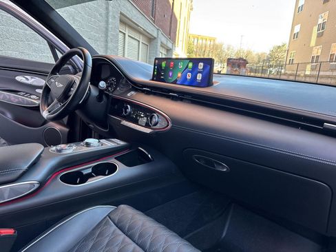 Used 2024 Genesis GV70 3.5T Sport w/ Sport Advanced Package image 9