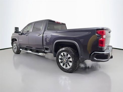 Used 2024 Chevrolet Silverado 2500 Custom w/ Custom Value Package AWD/4WD image 7