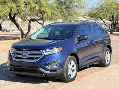 Used 2017 Ford Edge SE FWD image 1