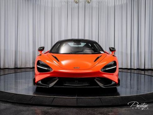 Used 2021 McLaren 765LT RWD image 2