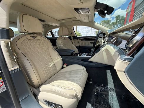 Used 2020 Bentley Flying Spur W12 AWD/4WD image 28