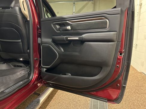 Used 2021 RAM 1500 Laramie AWD/4WD image 15