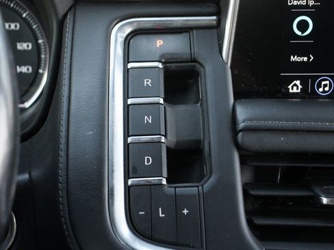 Used 2021 Chevrolet Suburban LS w/ Driver Alert Package image 29