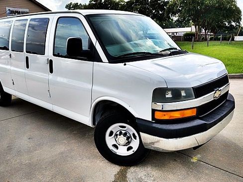 Used 2012 Chevrolet Express 3500 LT w/ LT Preferred Equipment Group RWD image 4