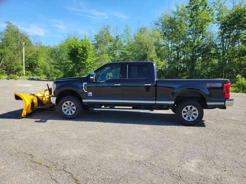 Used 2019 Ford F250 Lariat w/ Chrome Package AWD/4WD image 8