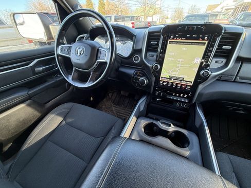 Used 2021 RAM 1500 Big Horn image 3