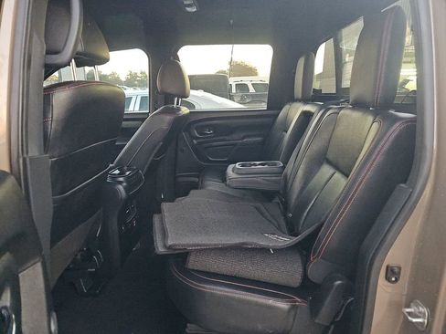 Used 2023 Nissan Titan PRO-4X w/ Pro-4x Convenience Package image 4