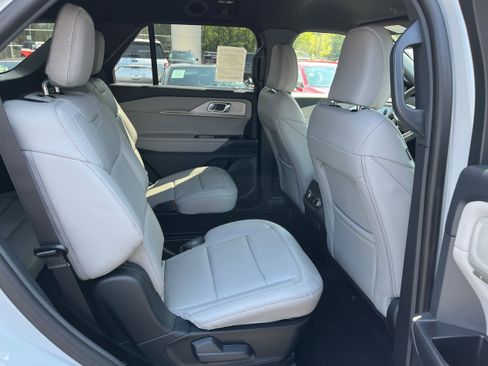 New 2027 Ford Explorer Active w/ Active Comfort Package AWD/4WD image 11