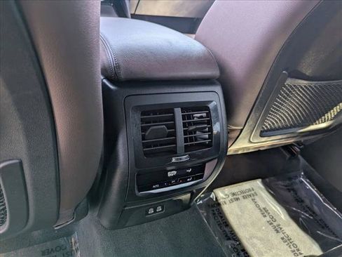 Used 2024 BMW X3 xDrive30i w/ Premium Package w/ZPA image 17