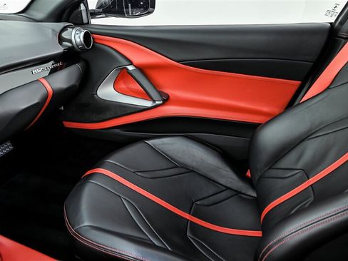 Used 2018 Ferrari 812 Superfast RWD image 33