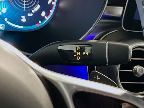 Used 2022 Mercedes-Benz GLC 300 image 12