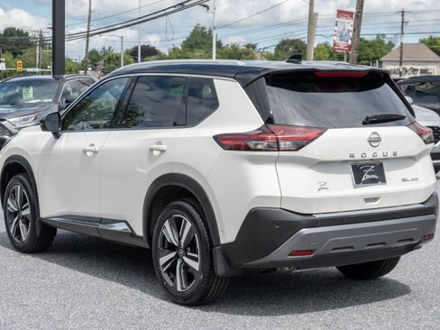 Used 2023 Nissan Rogue SL w/ SL Premium Package AWD/4WD image 9