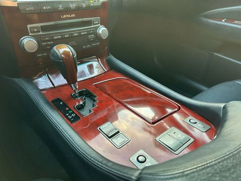Used 2012 Lexus LS 460 LS 460 Sedan 4D image 23