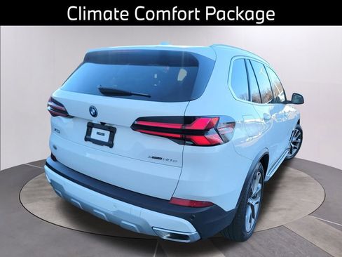 Used 2024 BMW X5 xDrive50e w/ Premium Package image 7