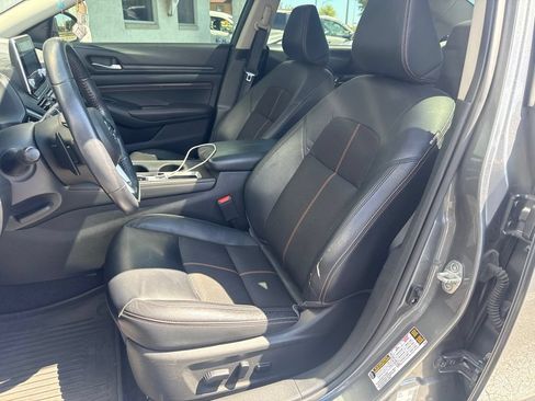 Used 2019 Nissan Altima 2.5 SR w/ SR Premium Package FWD image 7