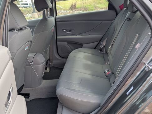 New 2026 Hyundai Elantra SEL Sport Premium FWD image 22